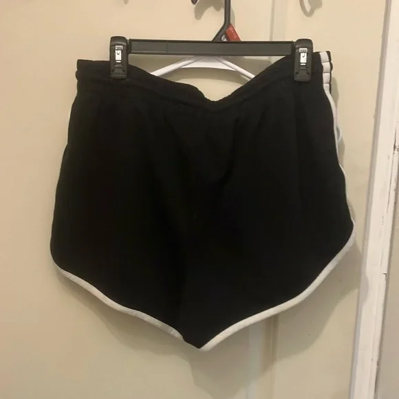 Arizona Jean Company Black and White Athletic Shorts with Dolphin Hem - Picture 4 of 4